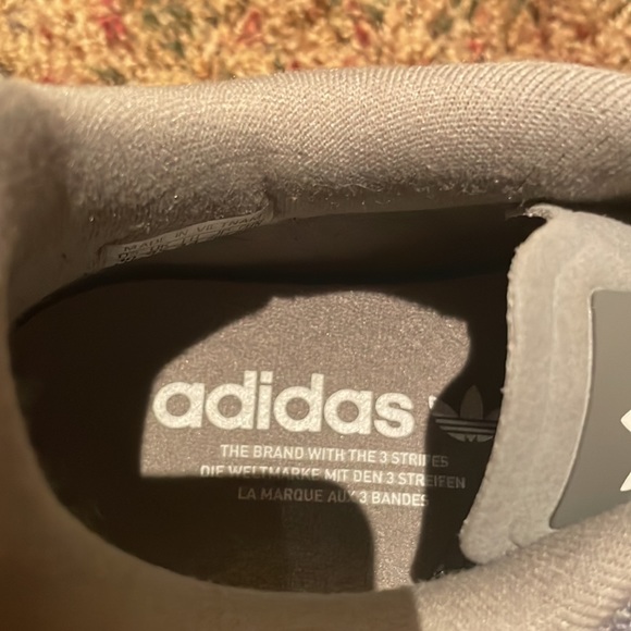 Mens Adidas - Picture 8 of 8